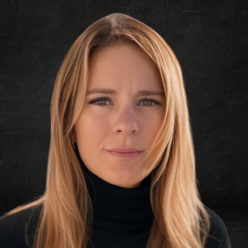 Arielle Darrow, Social Media Manager